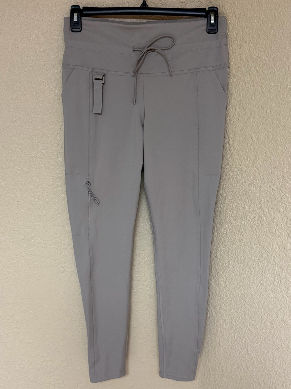 4/$20 Avia Taupe Drawstring Active Leggings